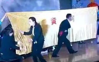 上台唱歌恶搞视频，上台唱歌恶搞视频大全